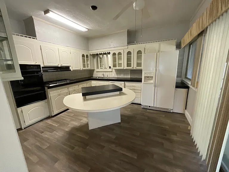 58 E Stevens St #1 — Photo 6