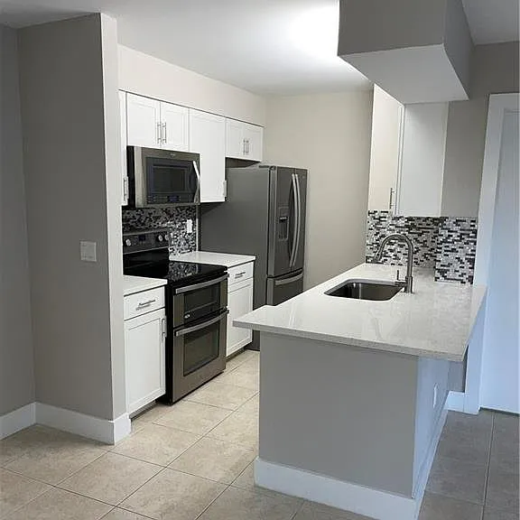 116 Santa Clara Dr #4 — Photo 2
