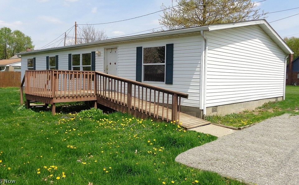 1st image of 419 Fetter Ln