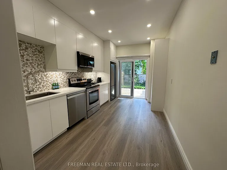 37 Grant St — Photo 6