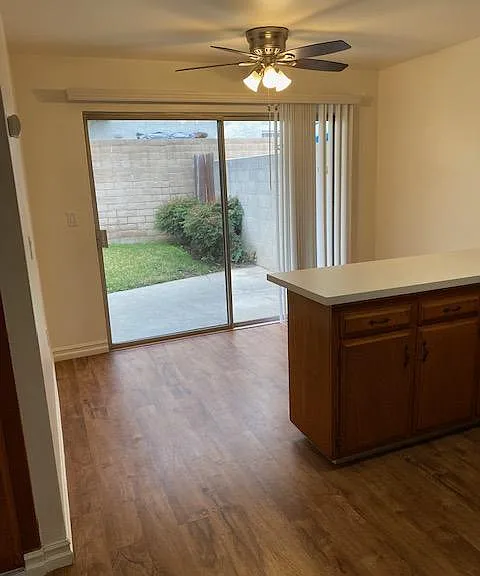 223 W Madison Ave — Photo 18