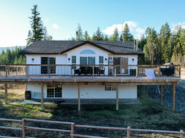 2086 Yankee Flats Rd, Columbia Shuswap, BC V1E 3J3
