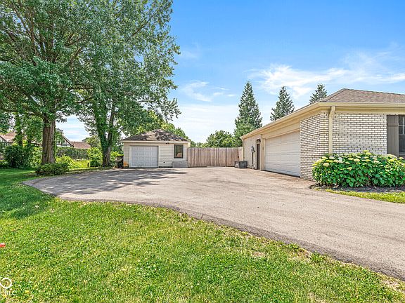 2nd image of 1621 Cool Creek Dr