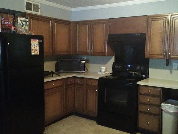 2nd image of 3217 Moorewood Dr