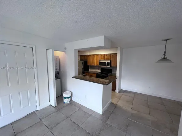 1263 SW 46th Ave APT 2104, Pompano Beach, FL 33069