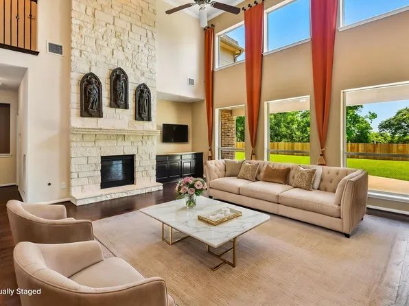 2306 Lakeway Dr, Friendswood, TX 77546