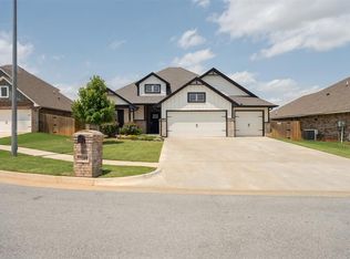 10109 NW 139th Cir, Yukon, OK 73099