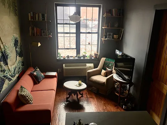 Rented by Avenues Real Estate | media 2