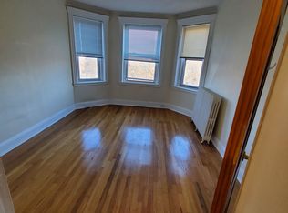 352 Riverway St UNIT 20, Boston, MA 02115