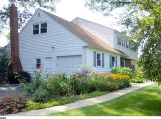 201 Beaumont Dr, Wallingford, PA 19086