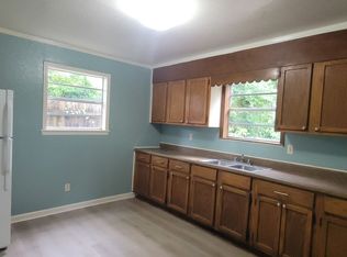 3323 1/2 Darien St #A, Shreveport, LA 71109