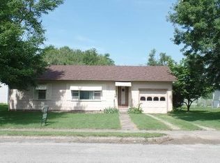 108 S Winner Rd, El Dorado Springs, MO 64744