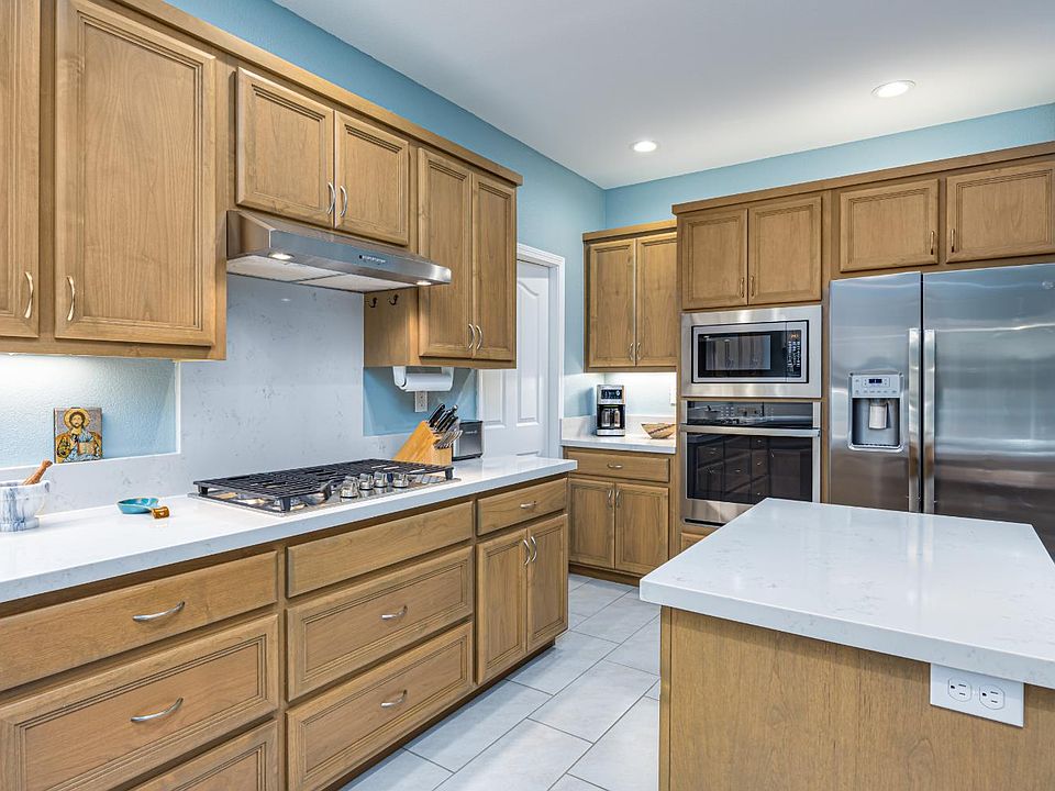 1st image of 7034 Ara Ln