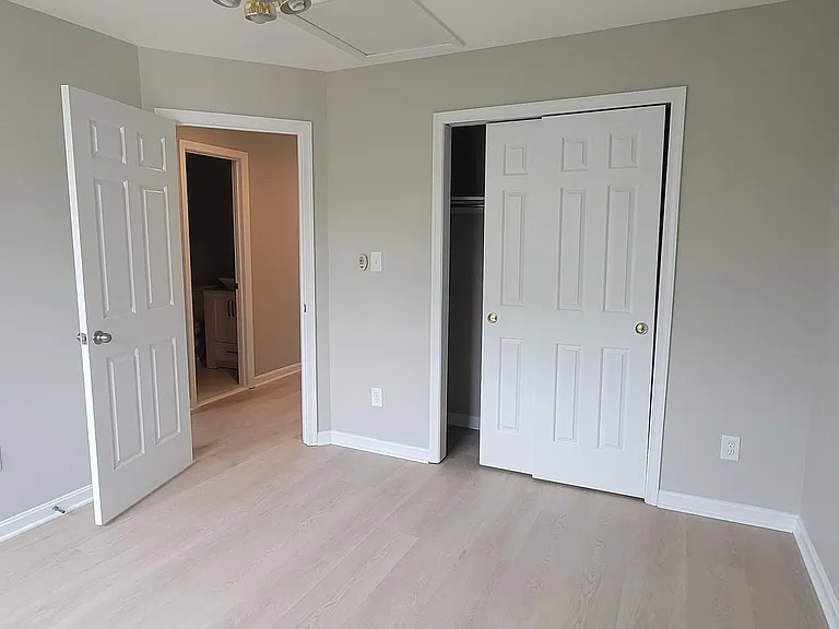 8413 Meadow Green Way — Photo 7