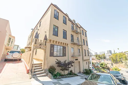 633 Cleveland St Photo 1
