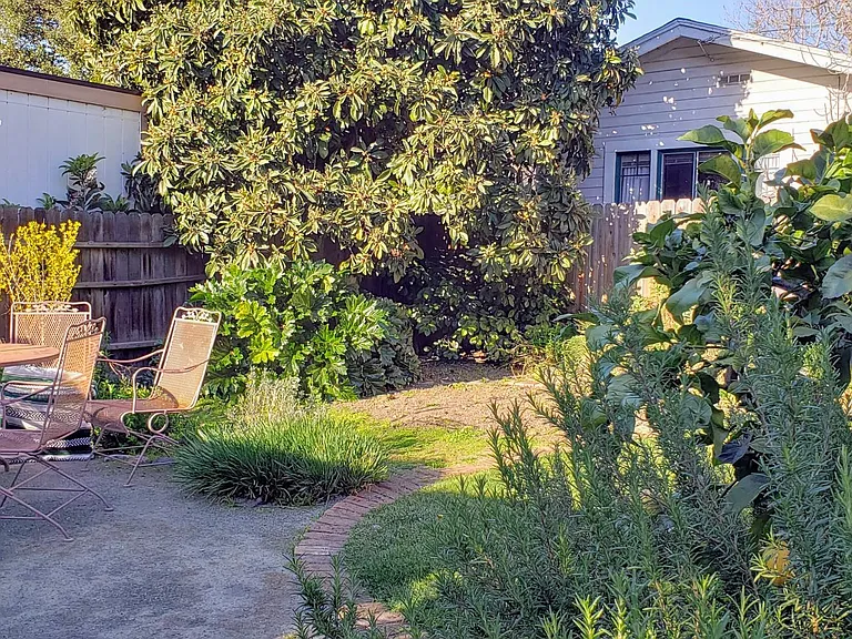 5913 Chabot Rd — Photo 21