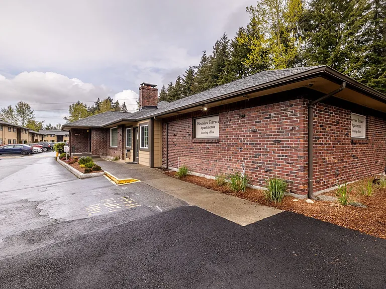Westview Terrace — Photo 11