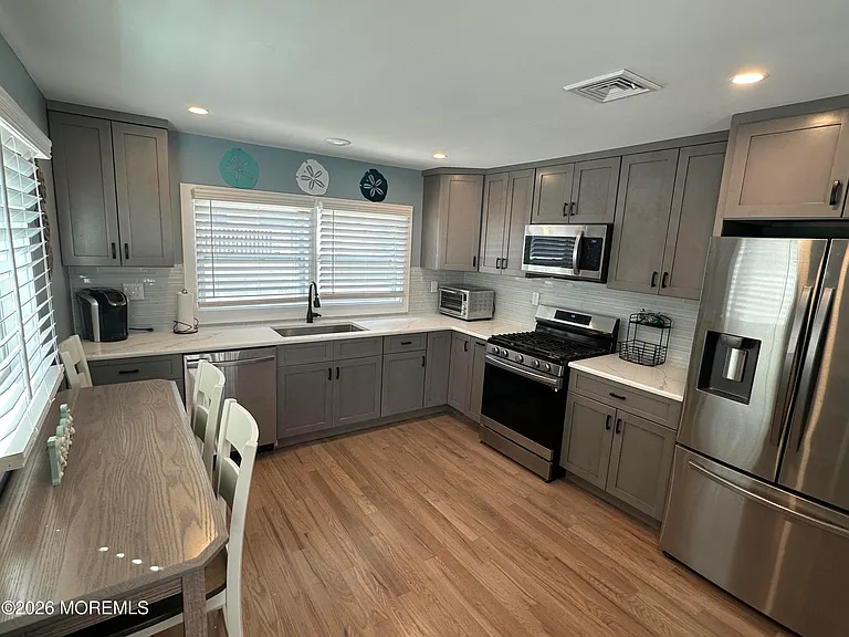 39 Coolidge Ave — Photo 7