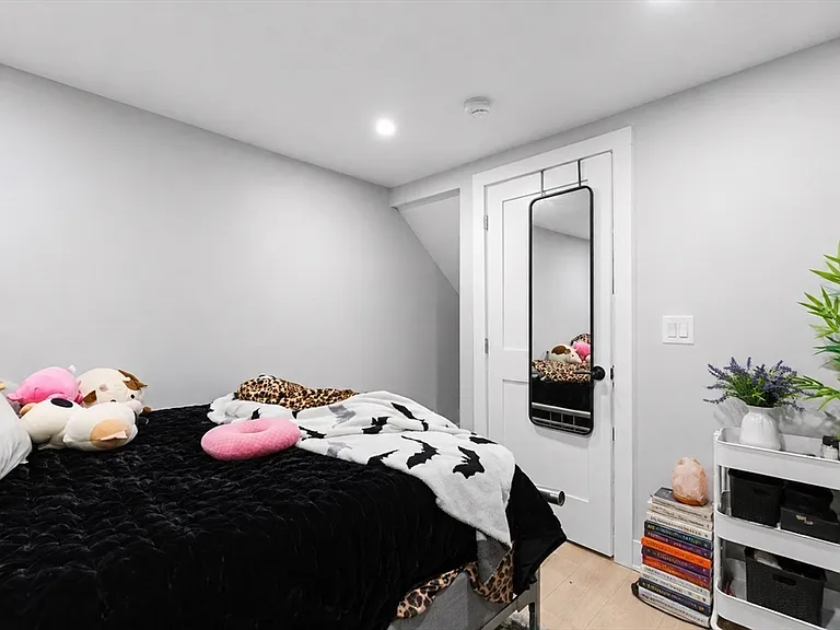 168 Endicott St #1 — Photo 11