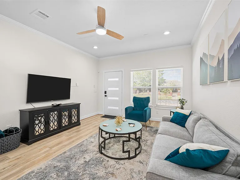 7089 Tierwester St — Photo 10