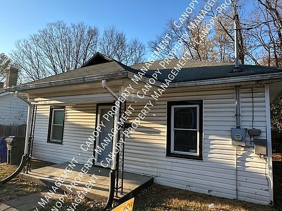 2nd image of 453 Bradley Ct