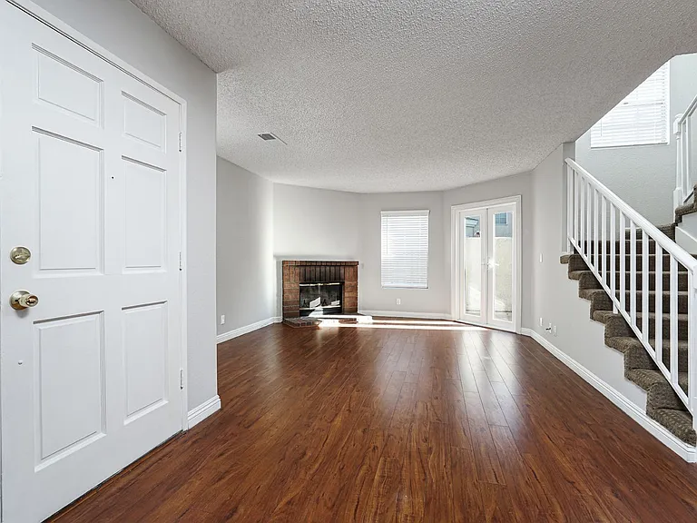 400-404 S Orange Ave — Photo 7