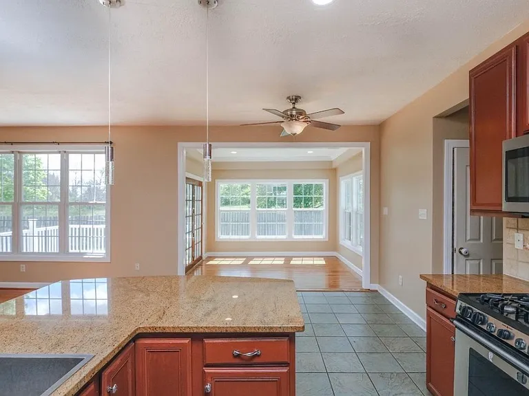 109 Kabardin Ct — Photo 4
