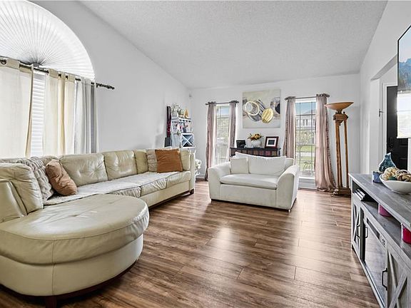 2nd image of 3049 Meadow Lake Dr E