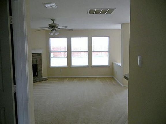 4th image of 2509 Terrace Dr