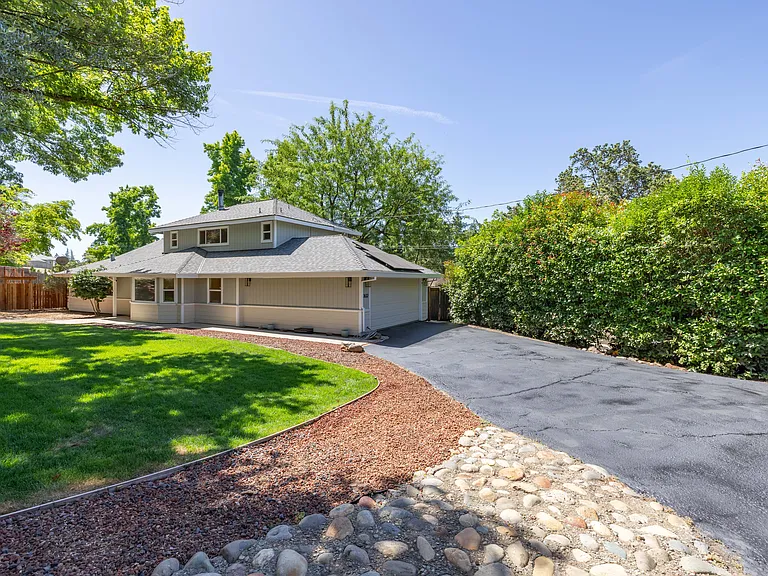 3632 Ravenwood Ln — Photo 9