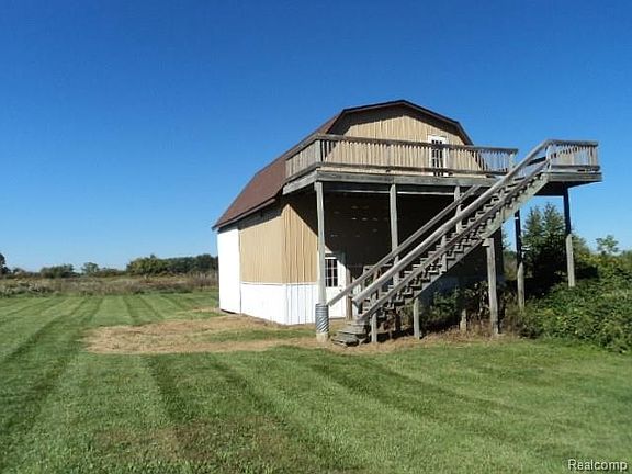 4th image of 8070 Vincent Rd