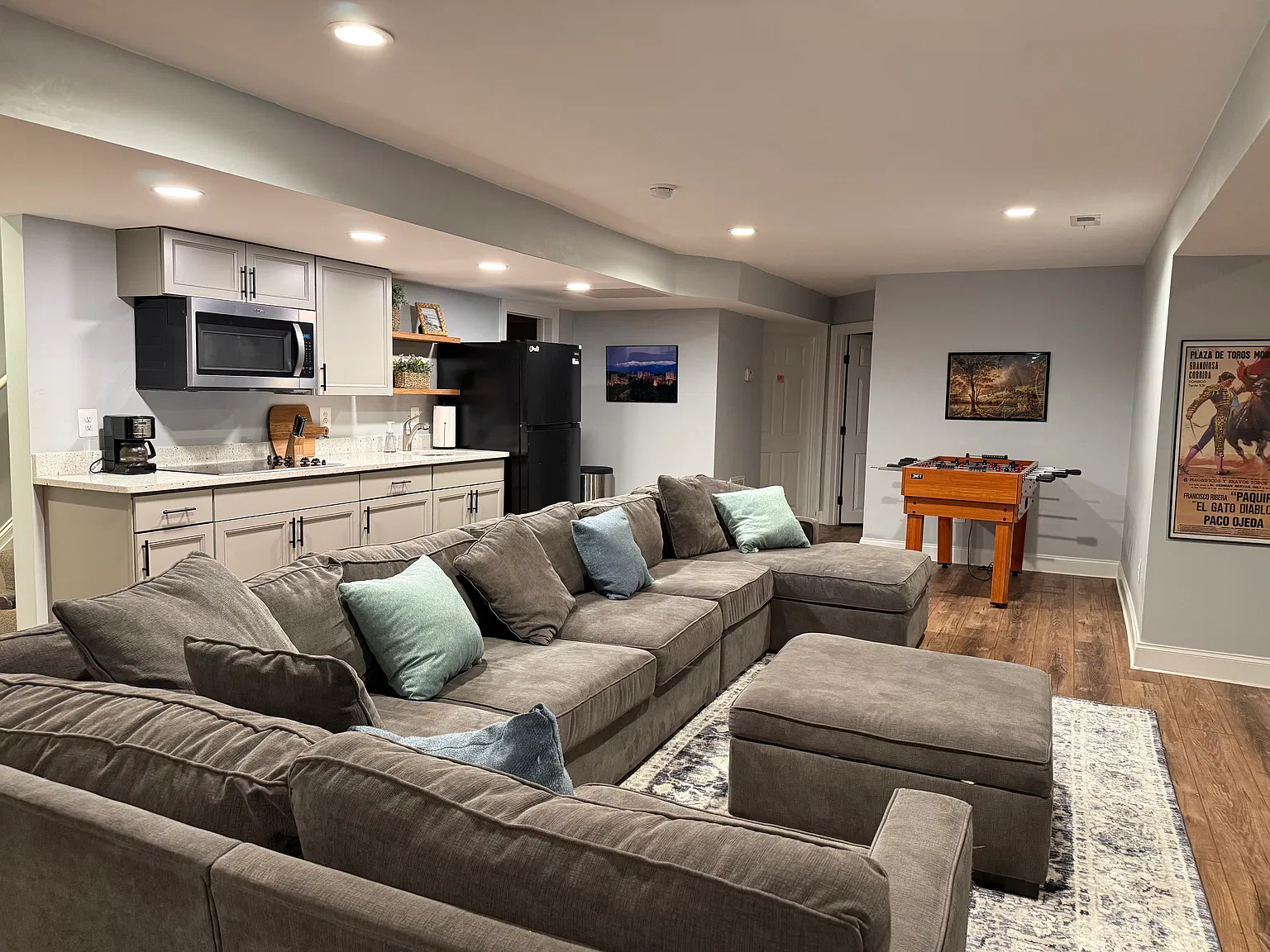 1 bed, 1700 sqft, $1,600 — Photo 2