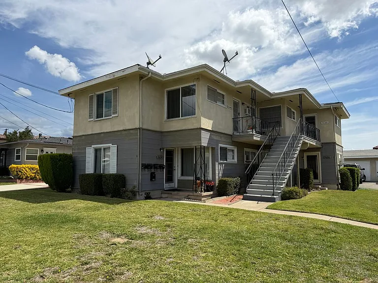 5660 Noel Dr — Photo 1
