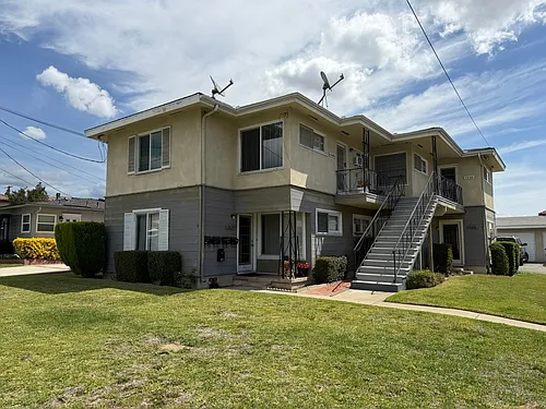 5660 Noel Dr Photo 1