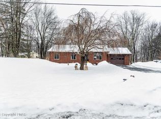 548 Highland Dr, East Stroudsburg, PA 18302