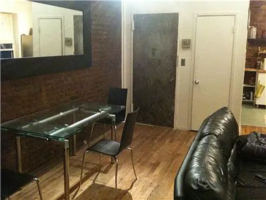 Rented by Bank Neary | media 20