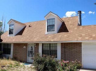 1908 Mountain View Dr, Gallup, NM 87301