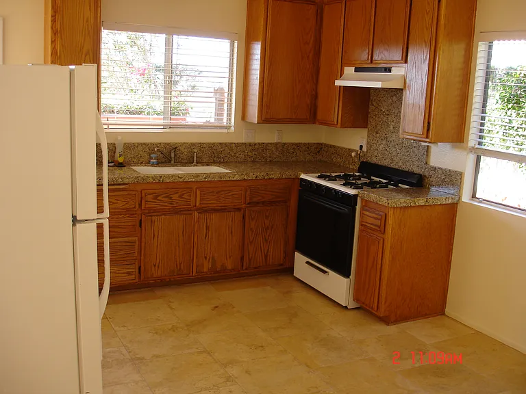 421 Alameda Padre Serra #B — Photo 3