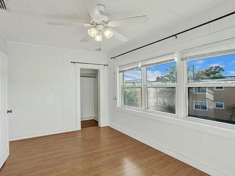 420 3rd Ave S — Photo 4