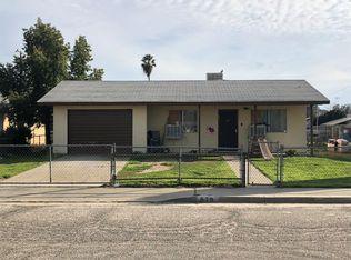 679 E Compton Ave, Pixley, CA 93256