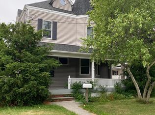 73 Baker St, Patchogue, NY 11772