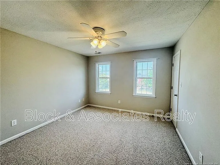 109 Vail Ct — Photo 14