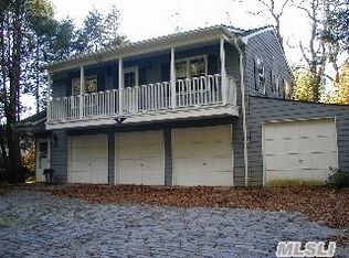 244 Berry Hill Rd, Syosset, NY 11791