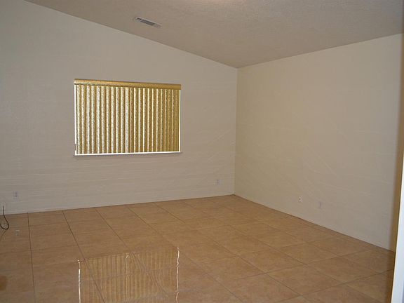 5th image of 13658 Creosote St