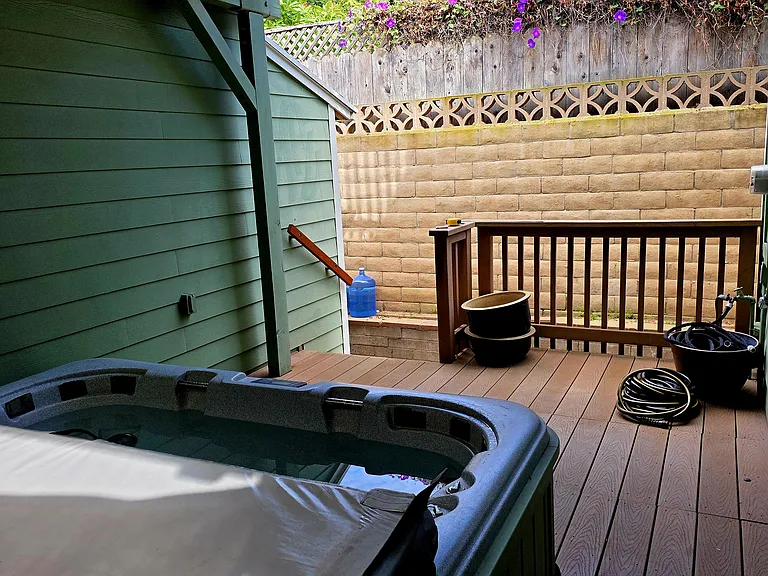4654 Brighton Ave — Photo 12