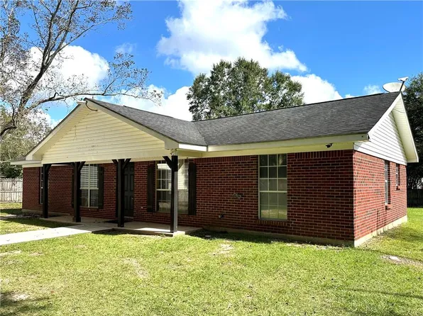 7775 March Rd, Theodore, AL 36582