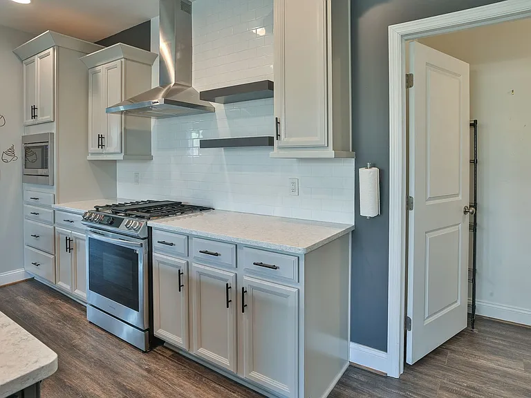 3118 Grove Ct — Photo 8