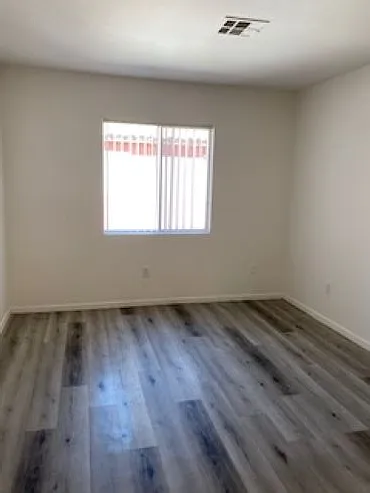4255 Rimwood Ct — Photo 6