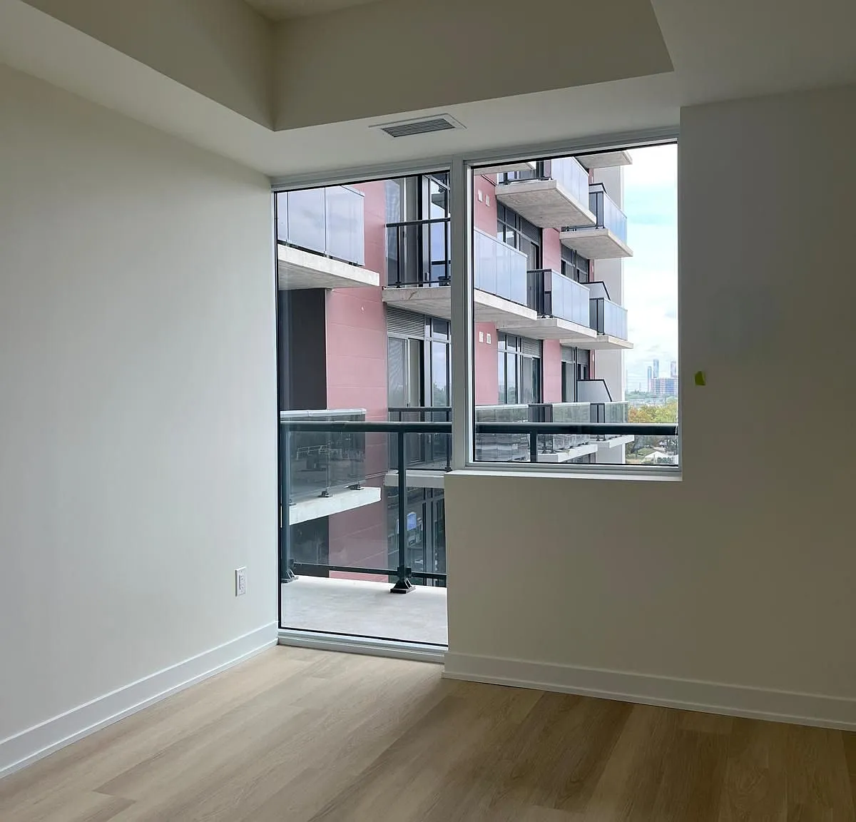 2 bed, $2,400 — Photo 4