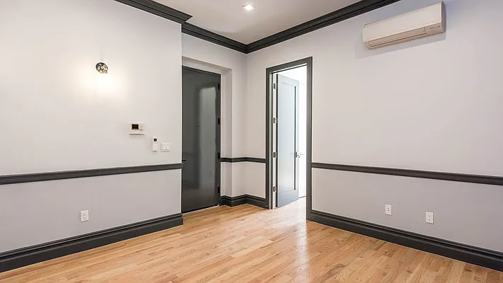 Rented by Nooklyn NYC LLC | media 8